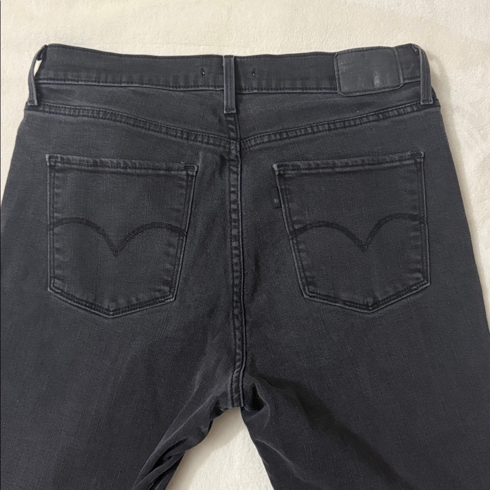 Signature by Levi Strauss Women's Straight Leg Jeans - Dark Gray